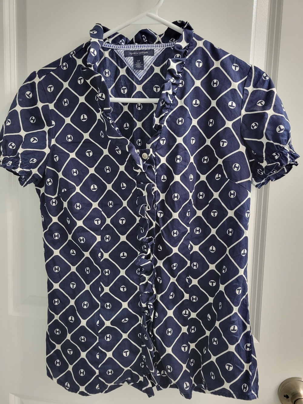 Tommy Hilfiger Navy Blue White Blouse L Short Sleeve Ruffle Collar Button Logo